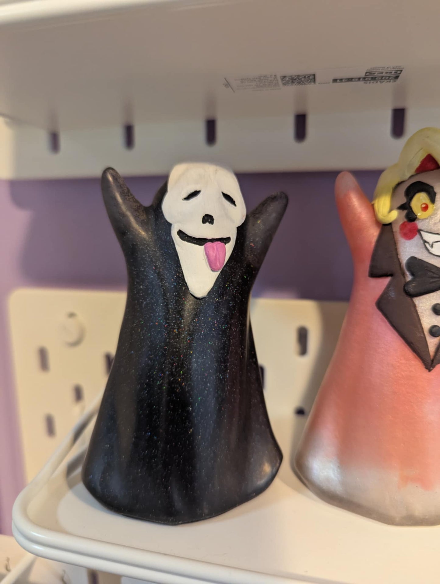 Resin Ghost Satues